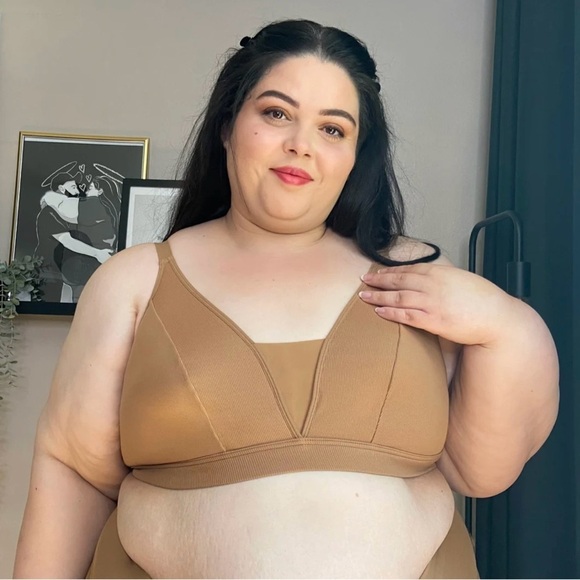 Snag Tights Regular Cup Wireless Bra Caramel Brown Size 8 Like New - Picture 1 of 10